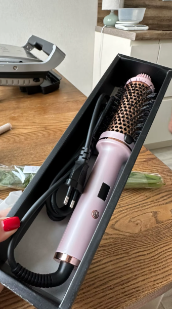 <p><strong>Goodbye frizz, hello flawless — hear from SmoothStyler fans!</strong></p>